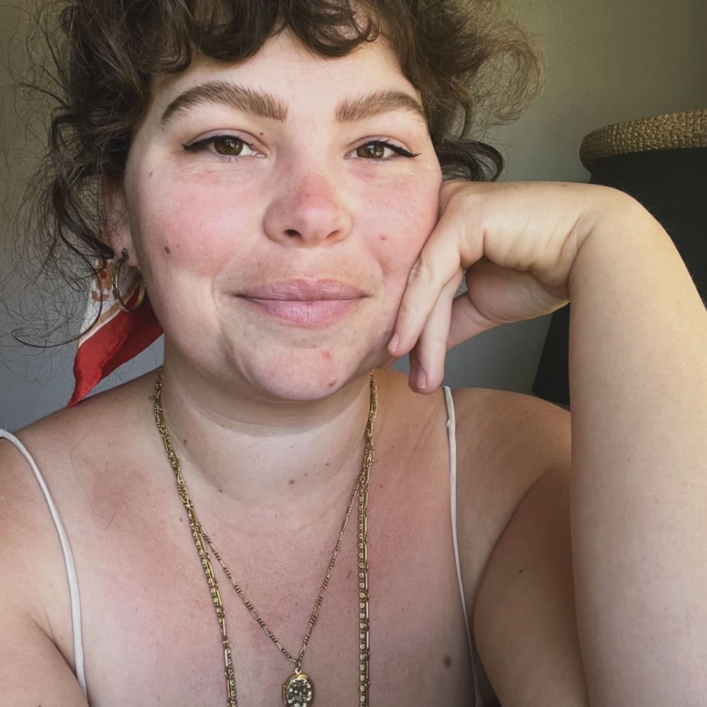 Meet your Posher, Carly